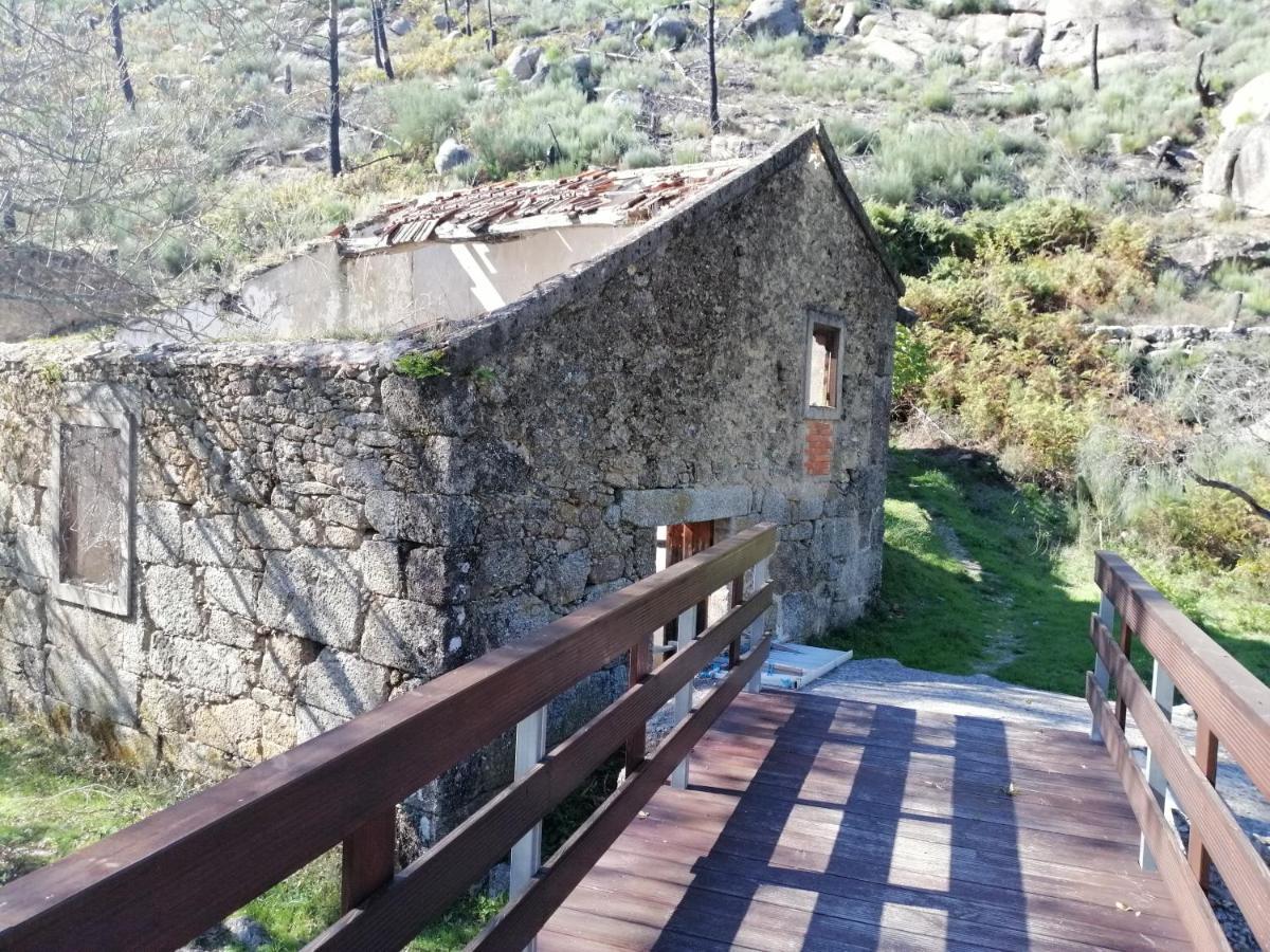 Casa Do Adro - Serra Da Estrela Cortes do Meio Buitenkant foto