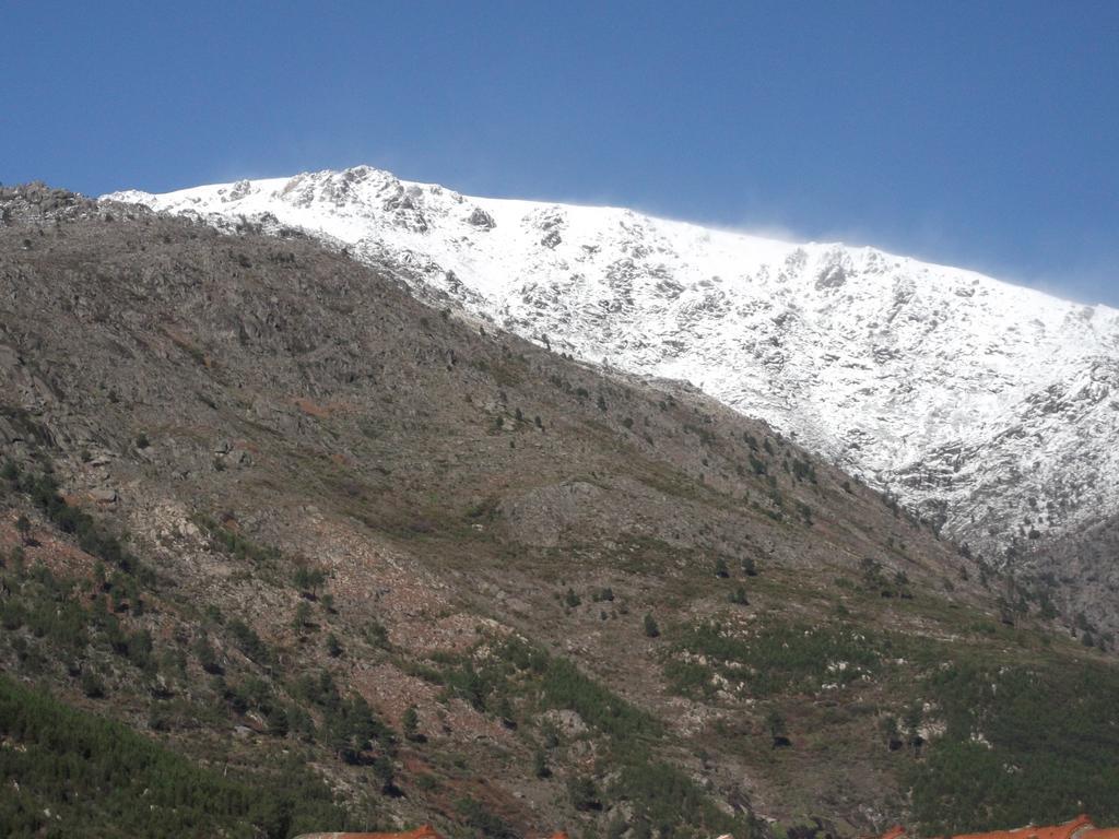 Casa Do Adro - Serra Da Estrela Cortes do Meio Buitenkant foto